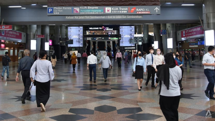 Malaysia lifts mask mandate on public transport and in healthcare facilities