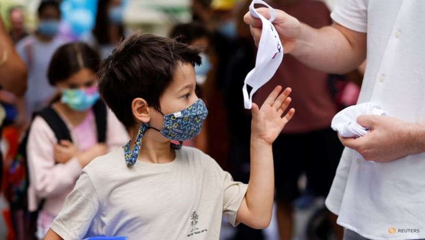 Israel's health ministry recommends some wear masks indoors amid rise in COVID-19 cases