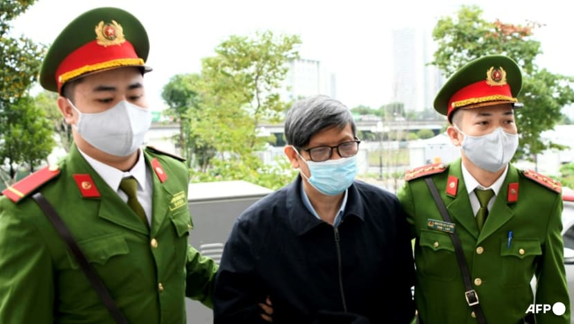Vietnam jails 2 ex-ministers over COVID-19 test kits scandal